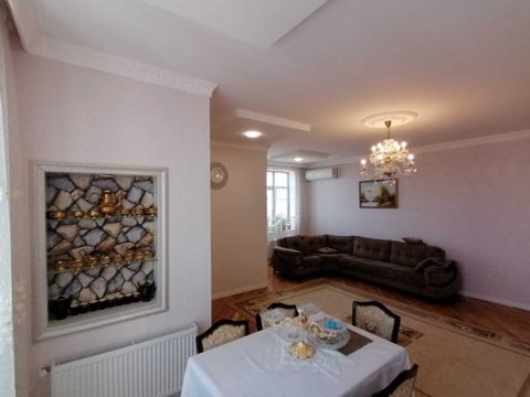 Satılır 4 otaqlı yeni tikili 125 m² — Bakı
