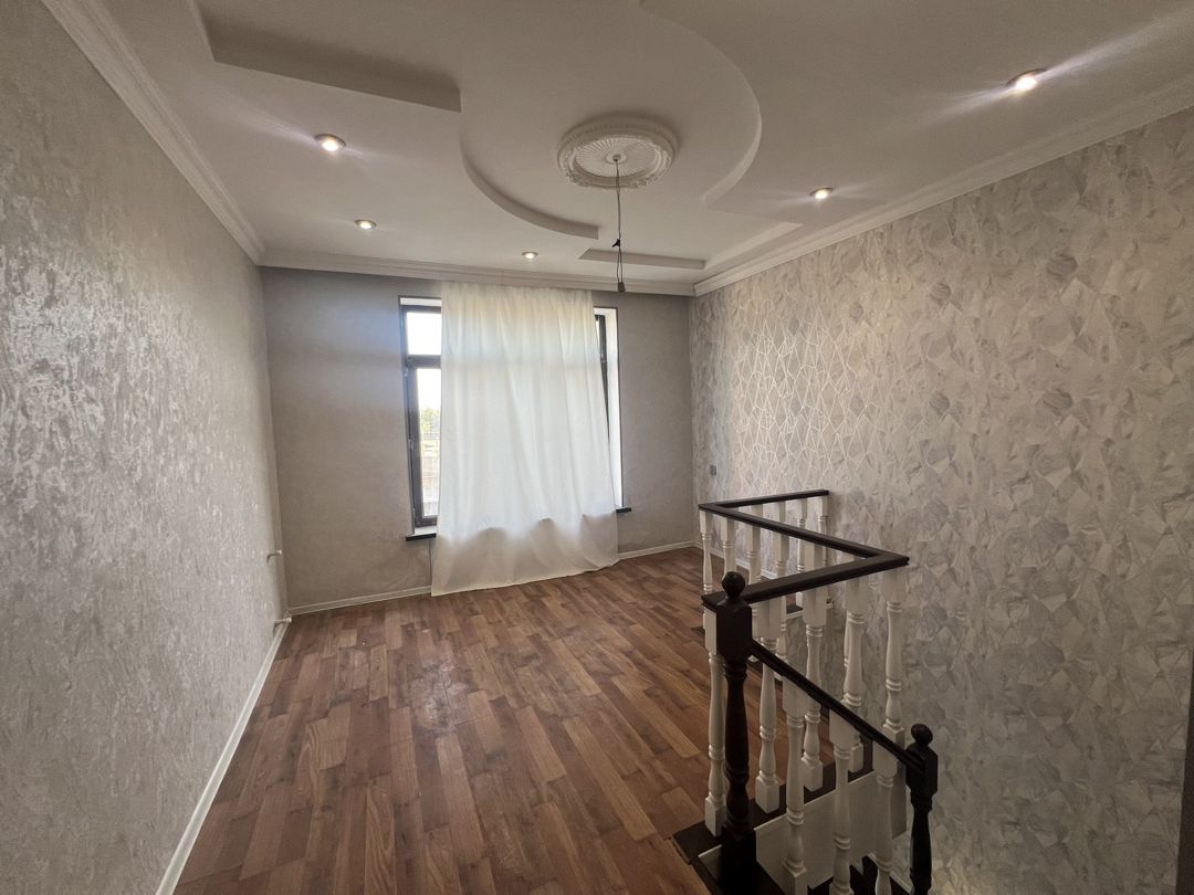Satılır 4 otaqlı həyət evi/bağ evi 180 m² — Ev, villa, Bakı (8)
