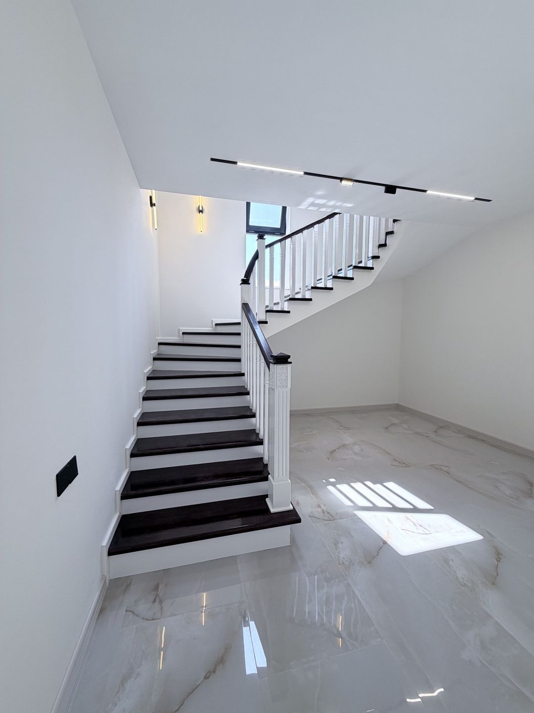 Satılır 5 otaqlı həyət evi/bağ evi 220 m² — Ev, villa, Bakı (8)