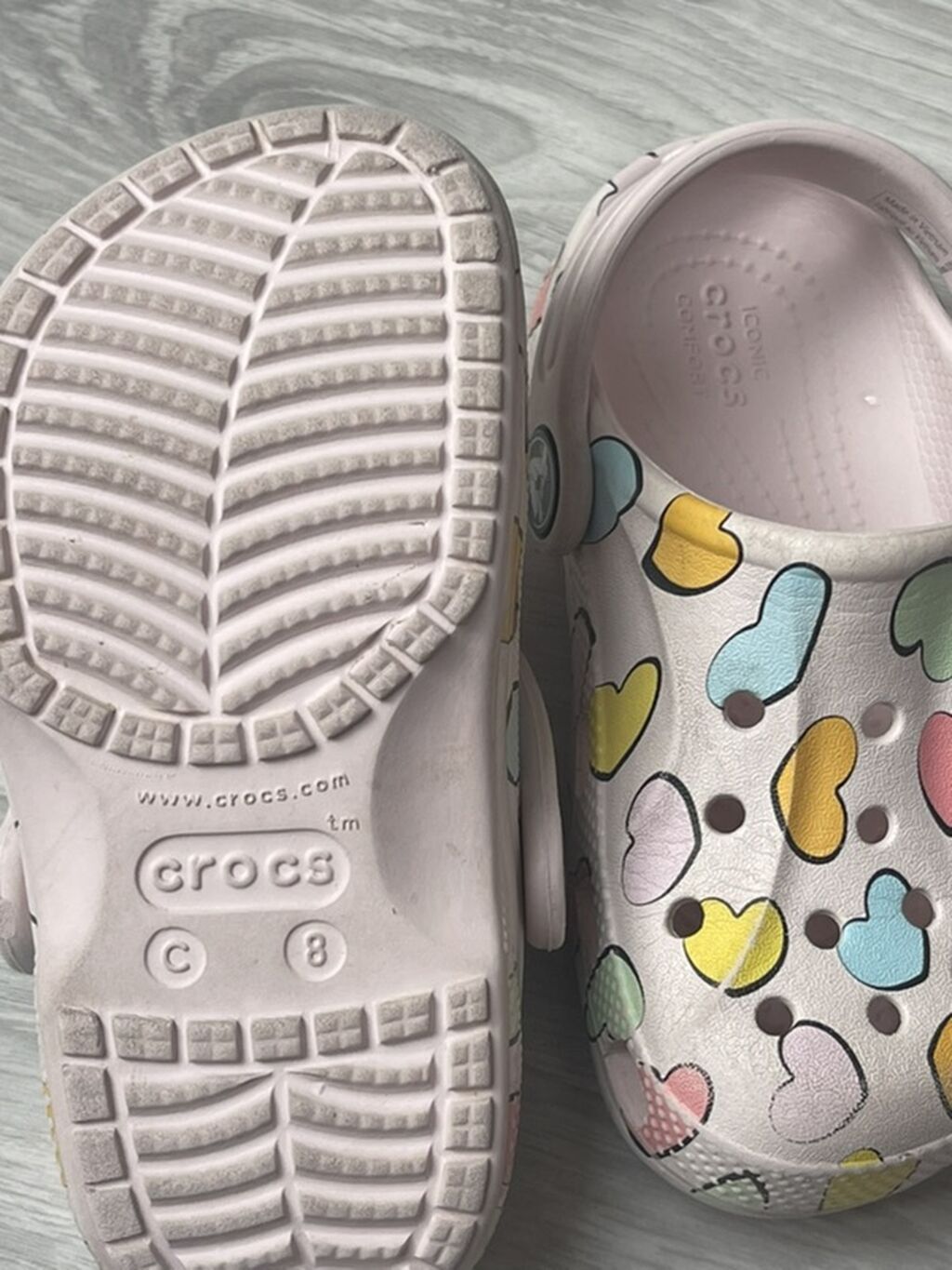 Cəmi 2 ay geyinib, orijinaldır.Məhsul: Crocs Classic Clog – ürək — Uşaq ayakkabısı, Masazır (2)