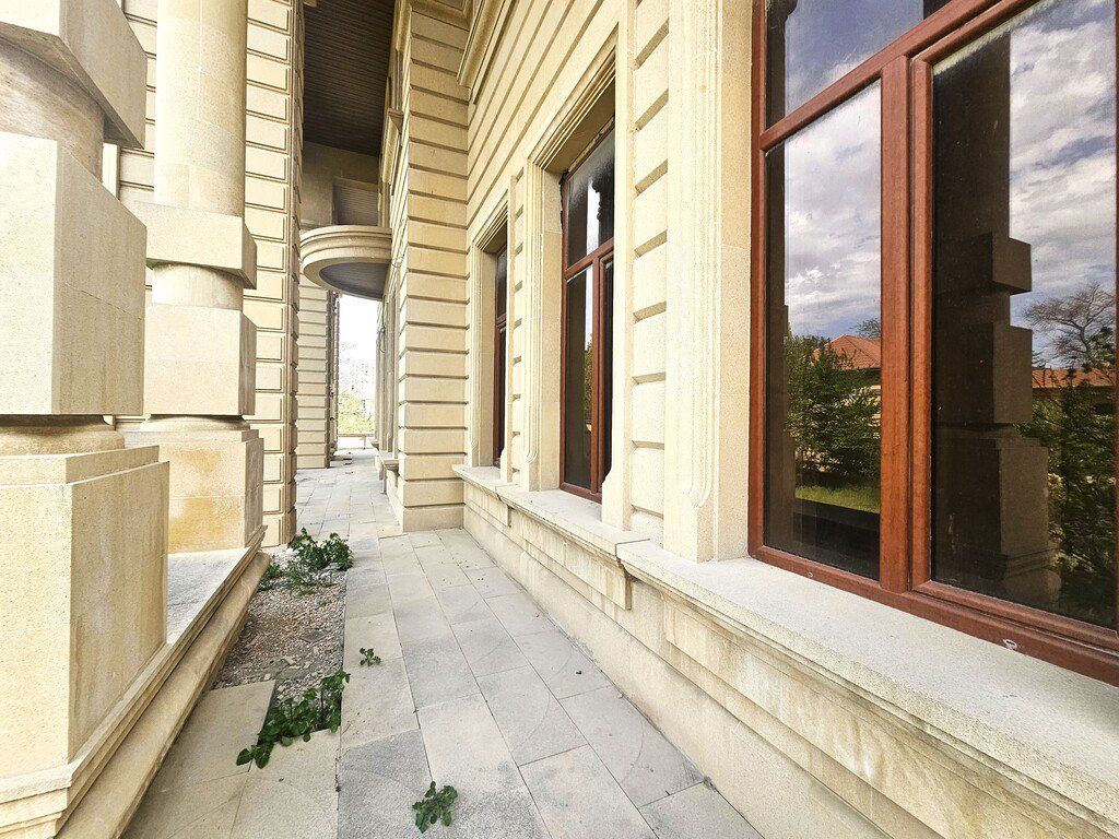 Satılır 10 otaqlı həyət evi/bağ evi 1000 m² — Ev, villa, Bakı (9)