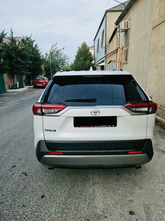 Toyota RAV4, 2.5 L, 2023 il, 43 000 km — Avtomobillər, Bakı (3)