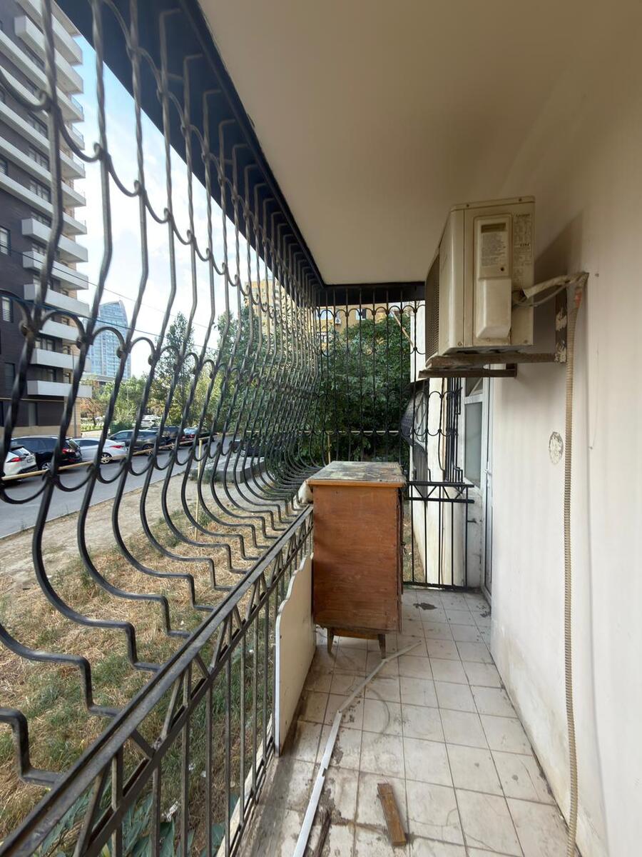 Satılır 1 otaqlı köhnə tikili 50 m² — Mənzil, Bakı (7)