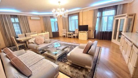 İcarəyə verilir 3 otaqlı köhnə tikili 140 m² — Bakı