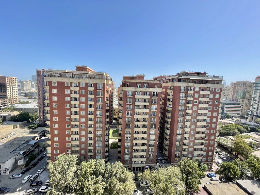 Satılır 4 otaqlı yeni tikili 217 m² — Mənzil, Bakı (10)