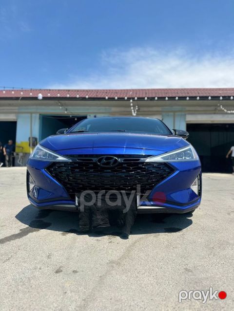 Hyundai Elantra: 1.6 l 2020 il Sedan