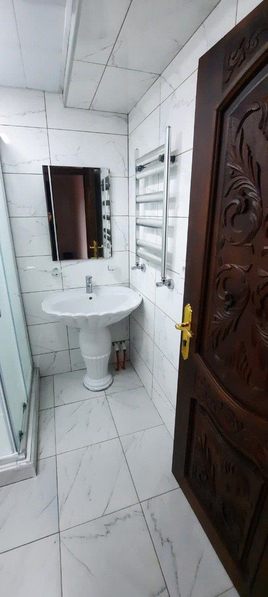 İcarəyə verilir 2 otaqlı köhnə tikili 65 m² — Mənzil, Bakı (8)