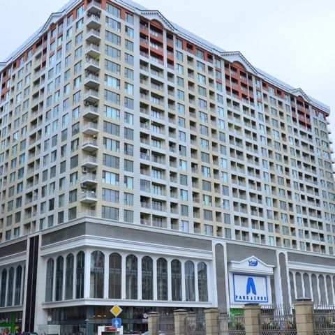 İcarəyə verilir 4 otaqlı yeni tikili 181 m² — Bakı