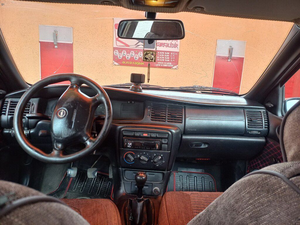 Opel Vectra, 1.6 L, 1997 il, 287 111 km — Avtomobillər, Gəncə (10)