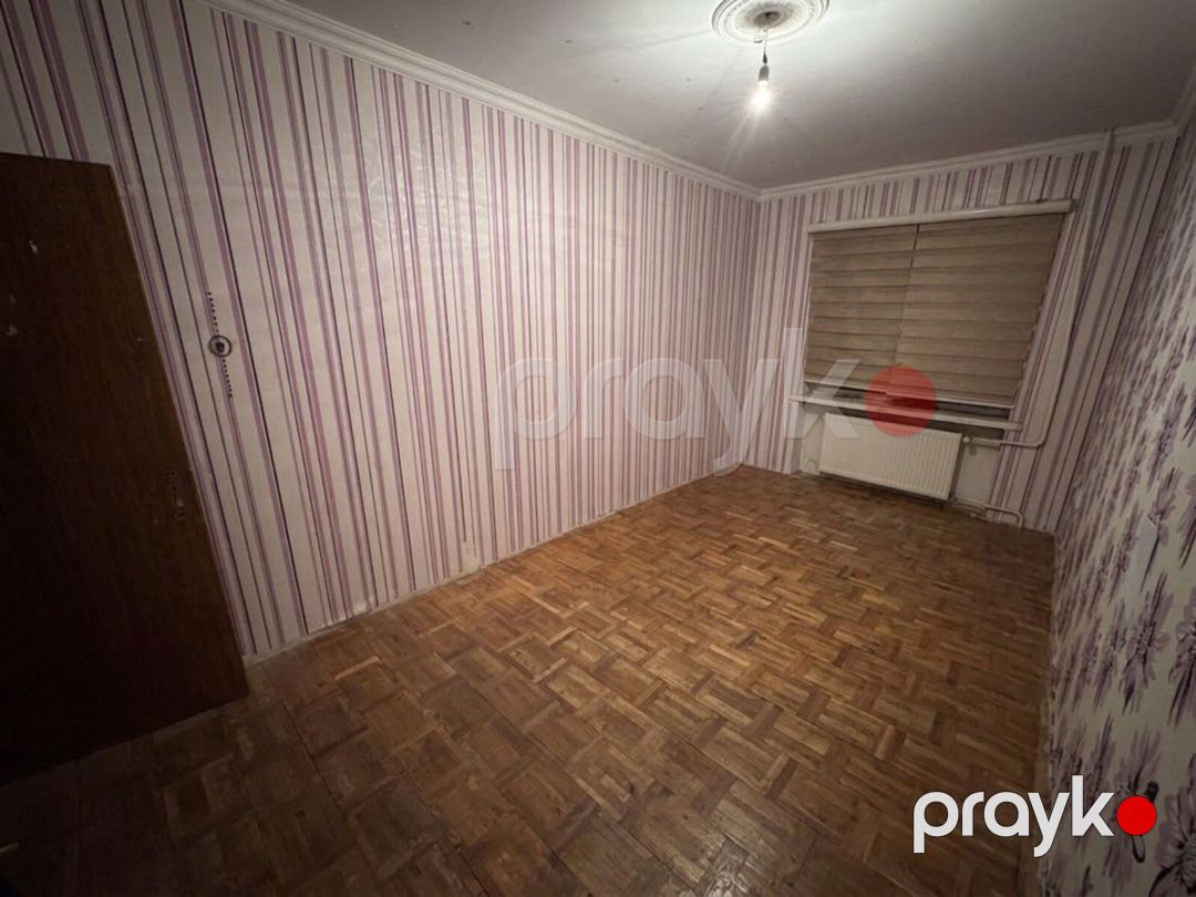Satılır 4 otaqlı köhnə tikili 115 m² — Mənzil, Bakı (5)