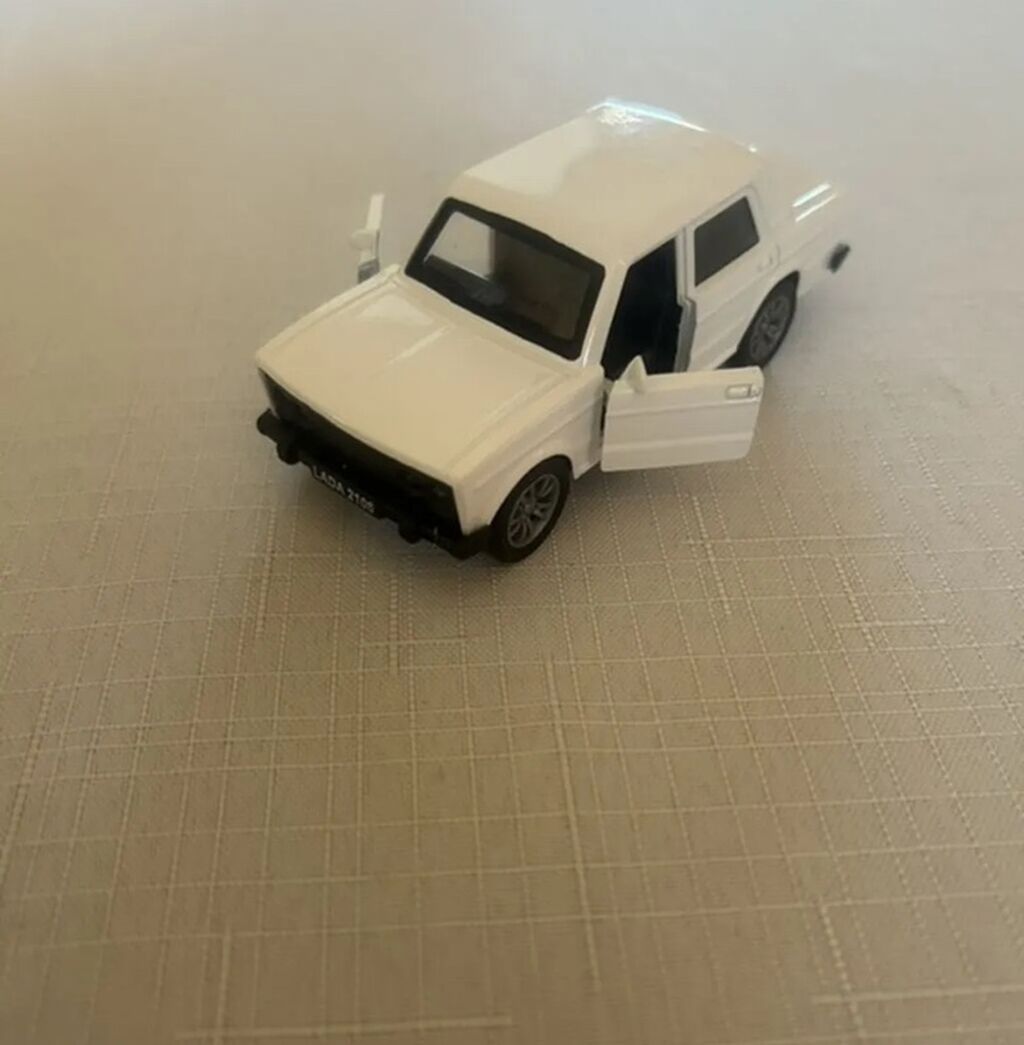 Miniatür Lada 2105 model maşın - Miqyas: təxmini 1:36–1:43 (kompakt — Oyuncaqlar, Bakı (4)