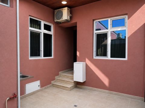 Satılır 3 otaqlı həyət evi/bağ evi 60 m² — Bakı
