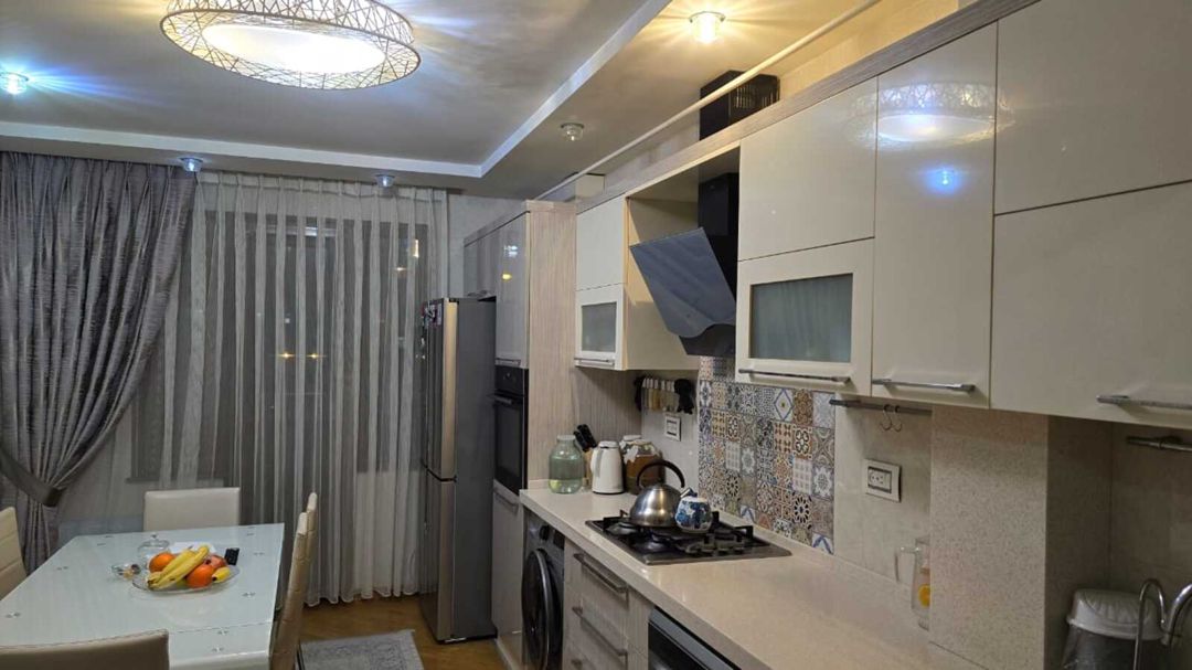 Satılır 5 otaqlı köhnə tikili 120 m² — Mənzil, Bakı (9)