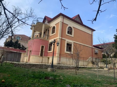 Badamdar qəs. 5 otaqlı, 1000 kv. m — Bakı