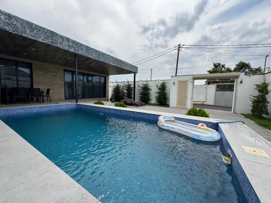 Satılır 4 otaqlı həyət evi/bağ evi 160 m² — Ev, villa, Bakı (2)