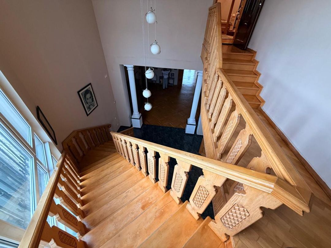 İcarəyə verilir 7 otaqlı köhnə tikili 500 m² — Mənzil, Bakı (12)