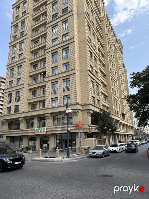 Satılır 5 otaqlı yeni tikili 330 m²