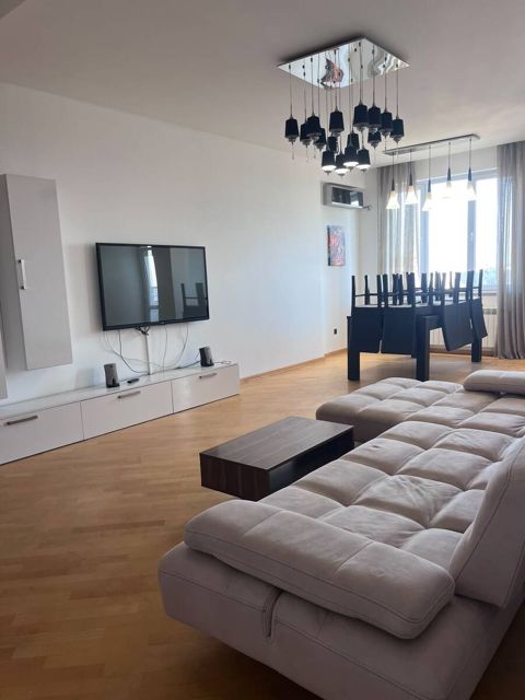 İcarəyə verilir 3 otaqlı yeni tikili 90 m² — Bakı