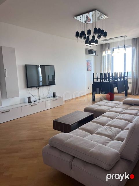 İcarəyə verilir 3 otaqlı yeni tikili 90 m²