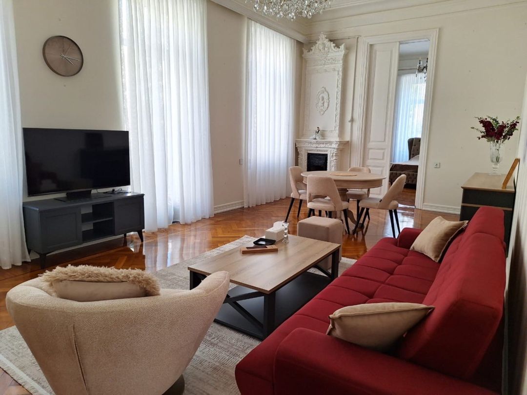 İcarəyə verilir 2 otaqlı köhnə tikili 75 m² — Mənzil, Bakı (2)