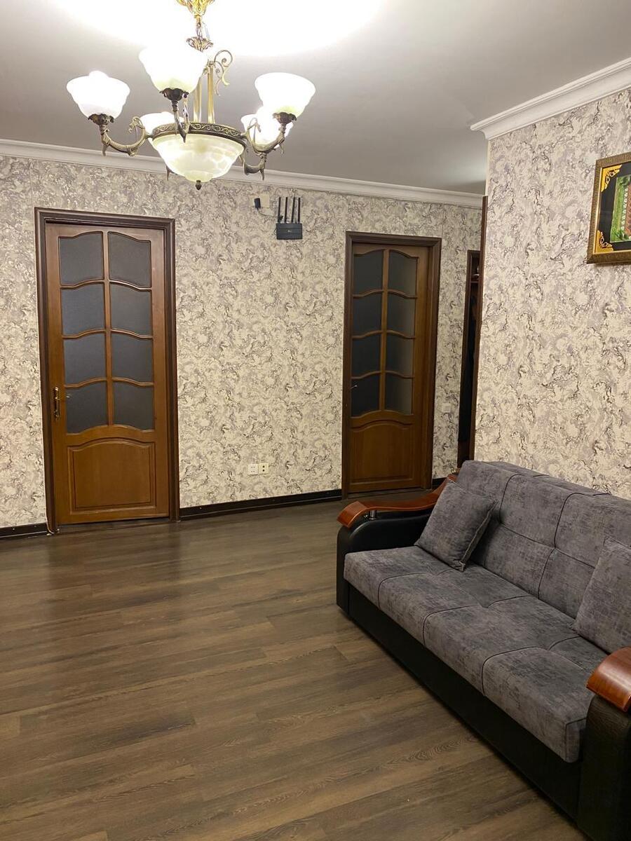 Satılır 4 otaqlı köhnə tikili 105 m² — Mənzil, Bakı (10)