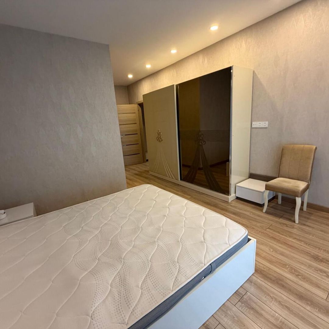 Satılır 4 otaqlı yeni tikili 176 m² — Mənzil, Bakı (7)