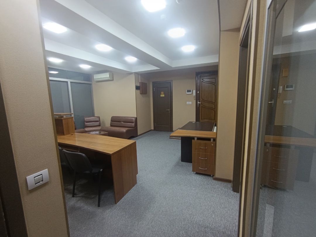 İcarəyə verilir 4 otaqlı ofis 101 m² — Ofis, Bakı (8)