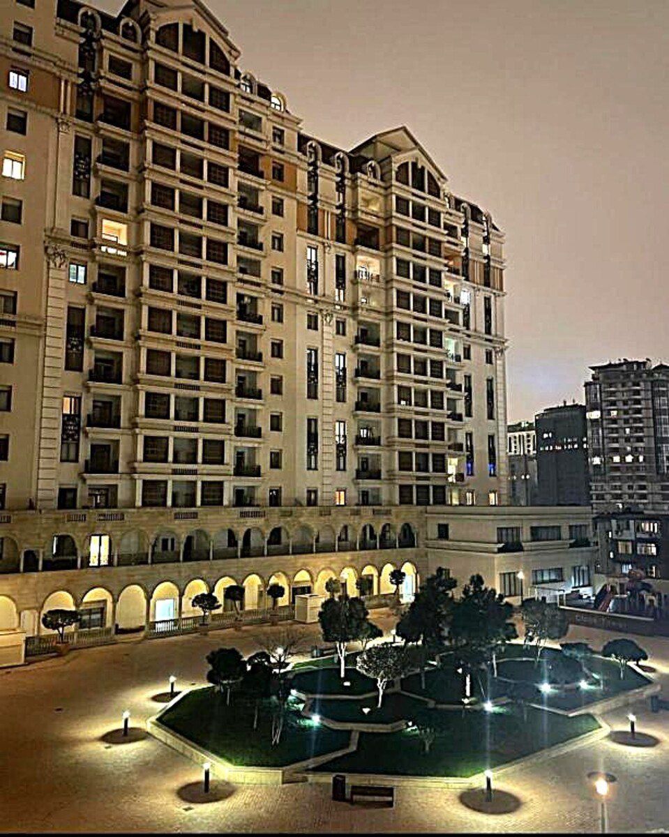 Satılır 5 otaqlı yeni tikili 280 m² — Mənzil, Bakı (2)