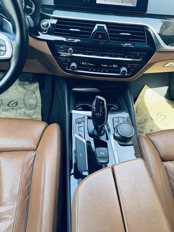BMW 530, 2.0 L, 2017 il, 178 000 km — Avtomobillər, Bakı (12)