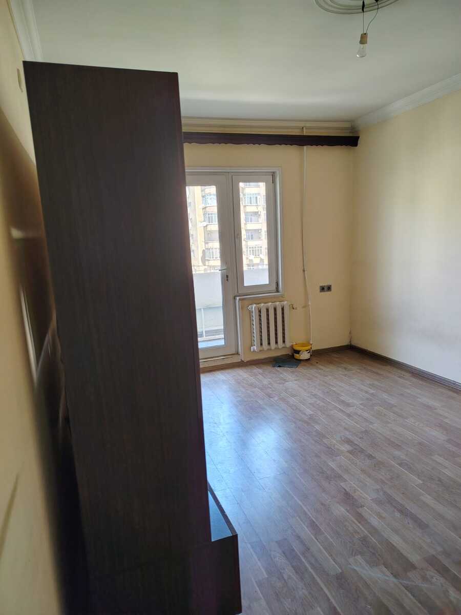 Satılır 2 otaqlı köhnə tikili 65 m² — Mənzil, Bakı (5)