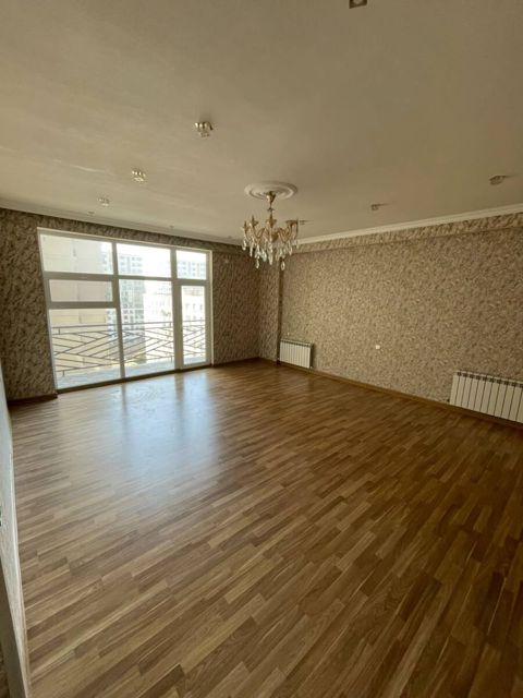 Satılır 3 otaqlı yeni tikili 145 m² — Bakı
