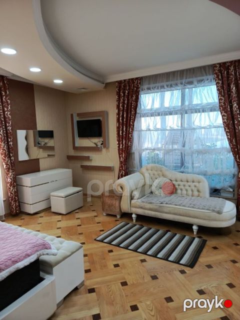 İcarəyə verilir 5 otaqlı yeni tikili 290 m²