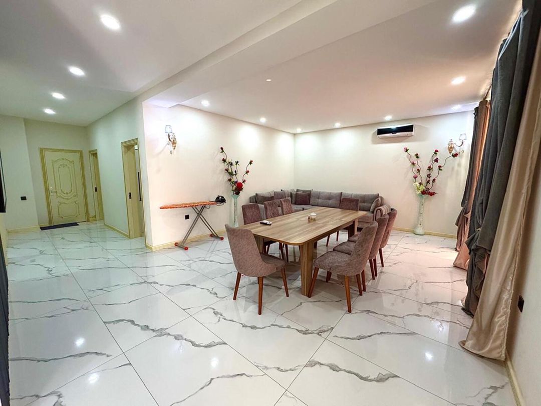 İcarəyə verilir 4 otaqlı yeni tikili 185 m² — Mənzil, Bakı (5)