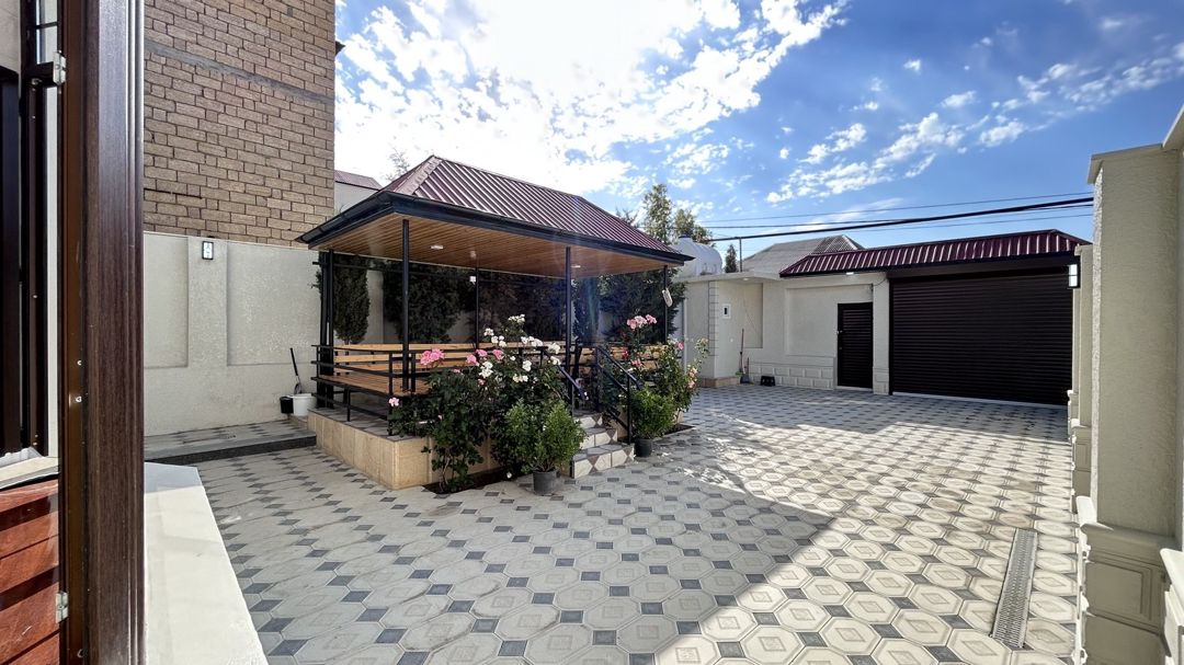Satılır 5 otaqlı həyət evi/bağ evi 200 m² — Ev, villa, Bakı (4)