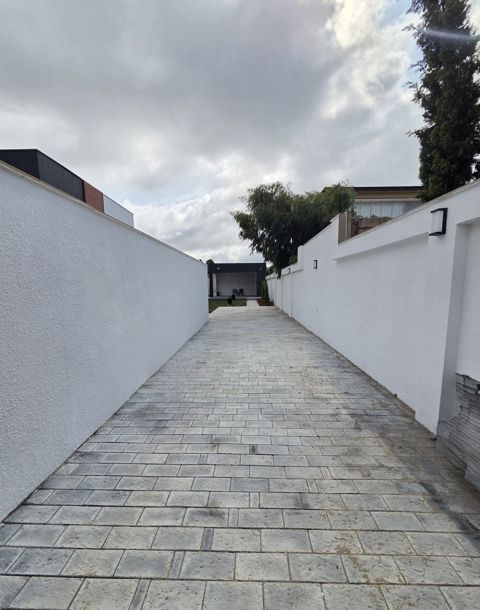 Satılır 5 otaqlı həyət evi/bağ evi 250 m² — Bakı