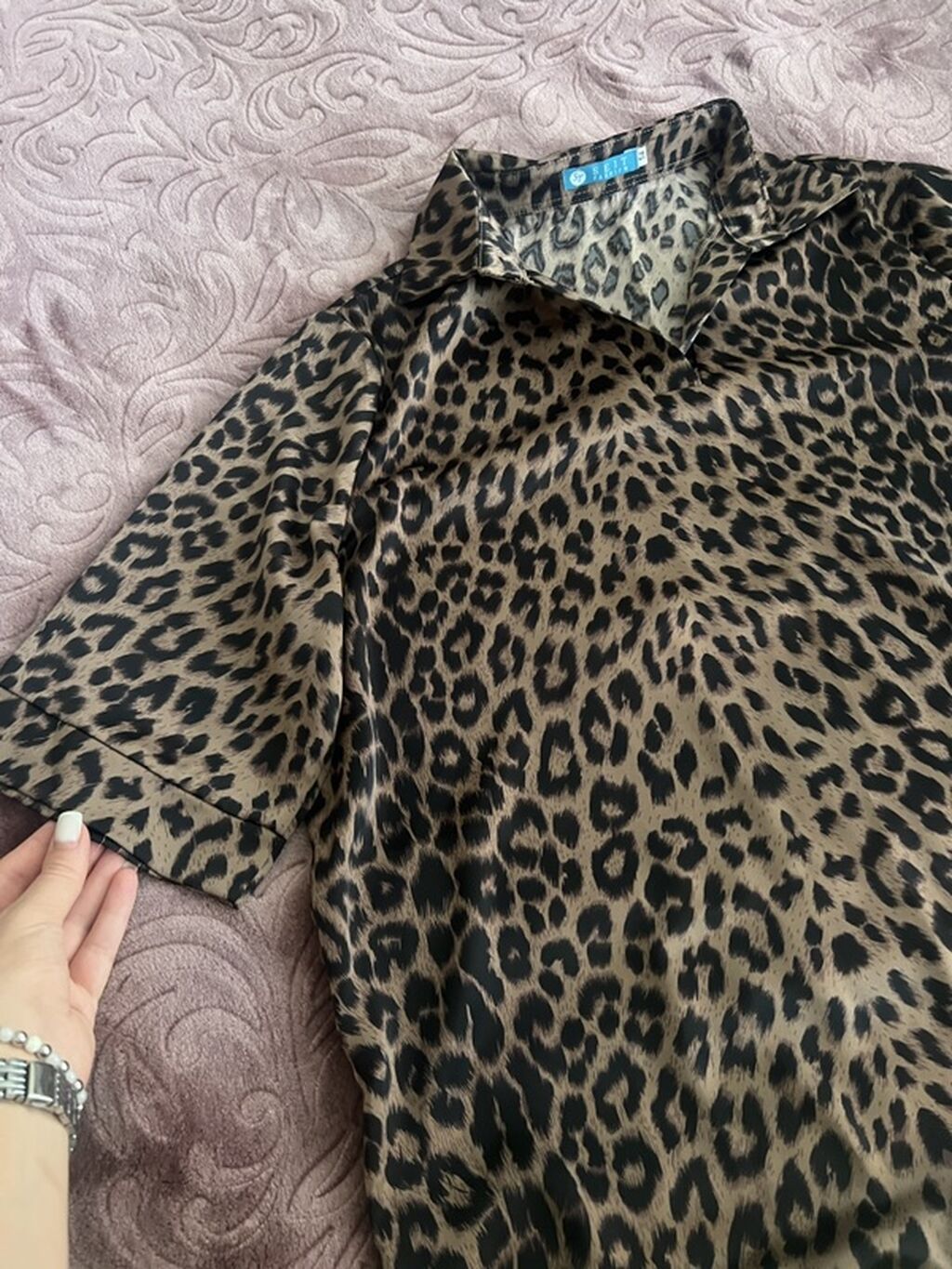 Leopard naxışlı qadın köynəyi - Model: qısaqoll, klassik yaxalı — Şəxsi əşyalar, Digah (2)