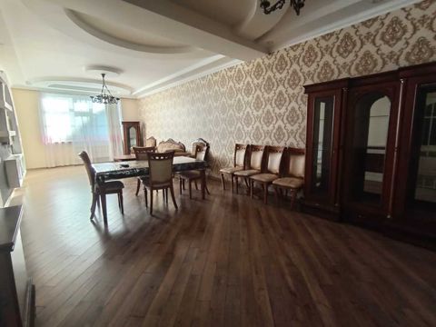 İcarəyə verilir 3 otaqlı yeni tikili 150 m² — Bakı