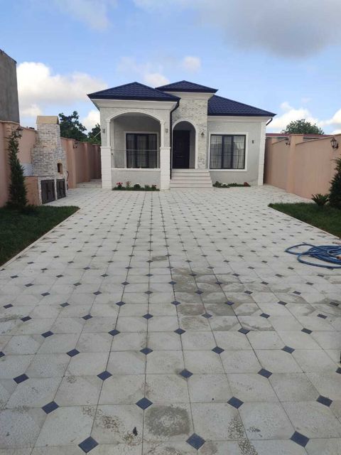 Satılır 4 otaqlı həyət evi/bağ evi 160 m² — Bakı