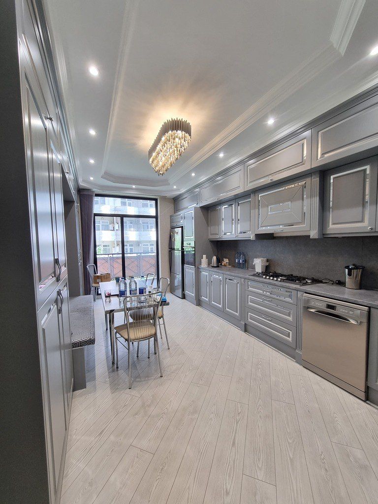 Satılır 4 otaqlı yeni tikili 180 m² — Mənzil, Bakı (2)