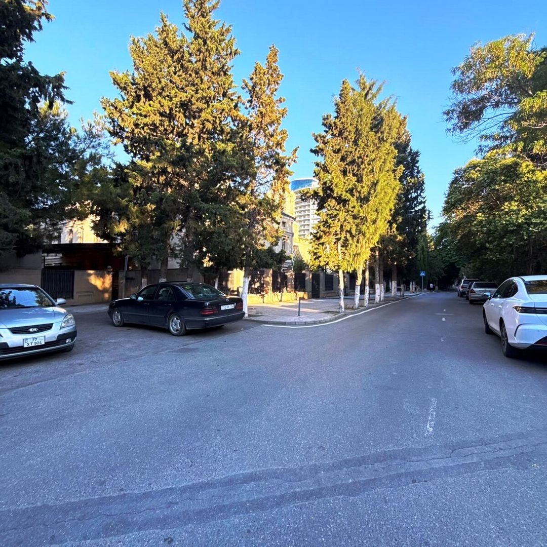 Satılır 2 otaqlı köhnə tikili 57 m² — Mənzil, Bakı