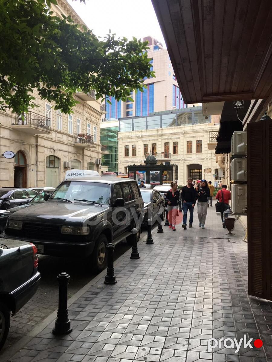 İcarəyə verilir 2 otaqlı köhnə tikili 69 m² — Mənzil, Bakı (5)