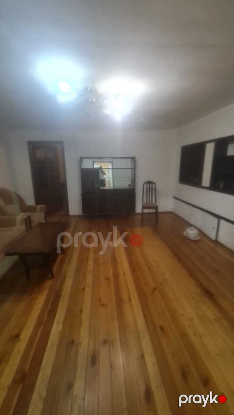 İcarəyə verilir 2 otaqlı köhnə tikili 60 m² — Bakı