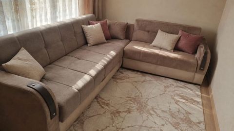 Kunc divan acilan ve bazali 350 azn, yastiqcalarida var.Bilgeh dr g) — Bakı
