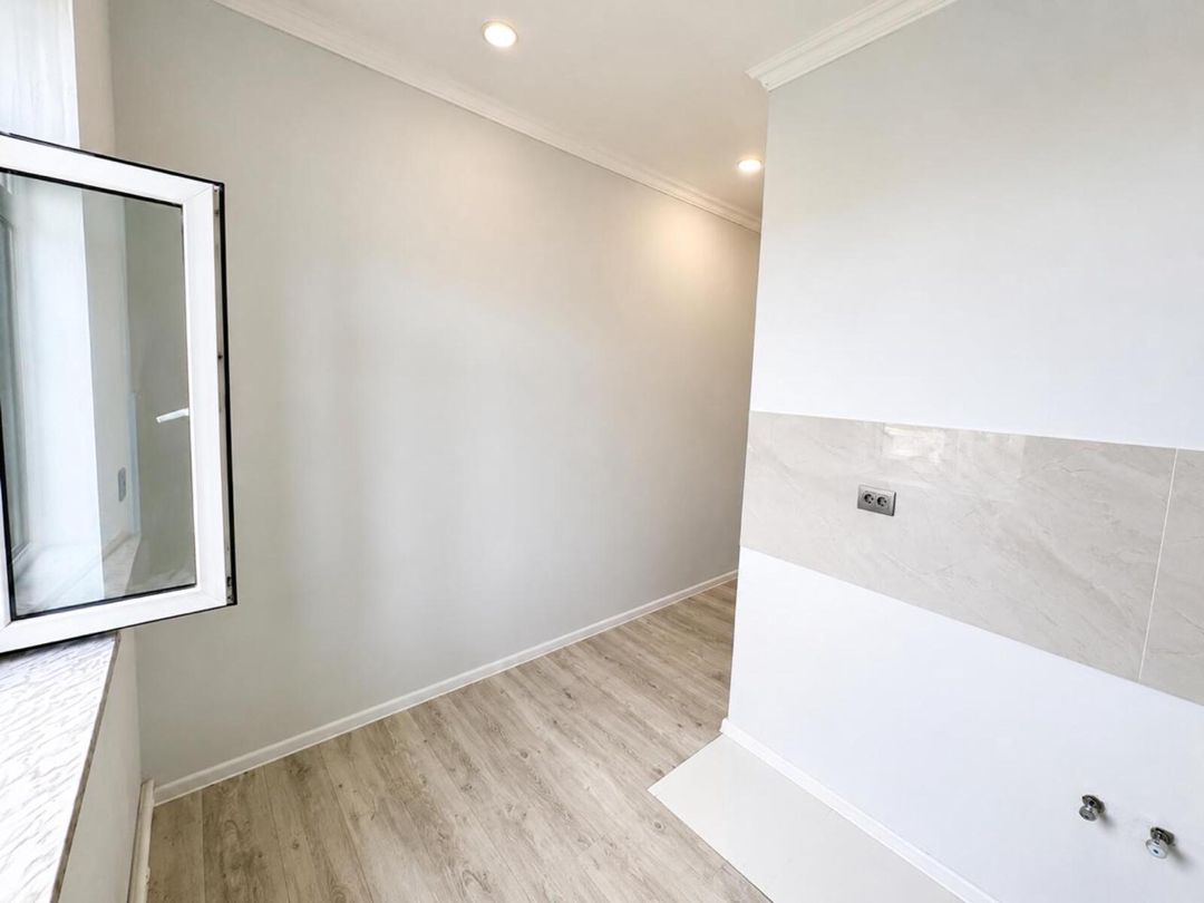 Satılır 2 otaqlı köhnə tikili 65 m² — Mənzil, Bakı (10)