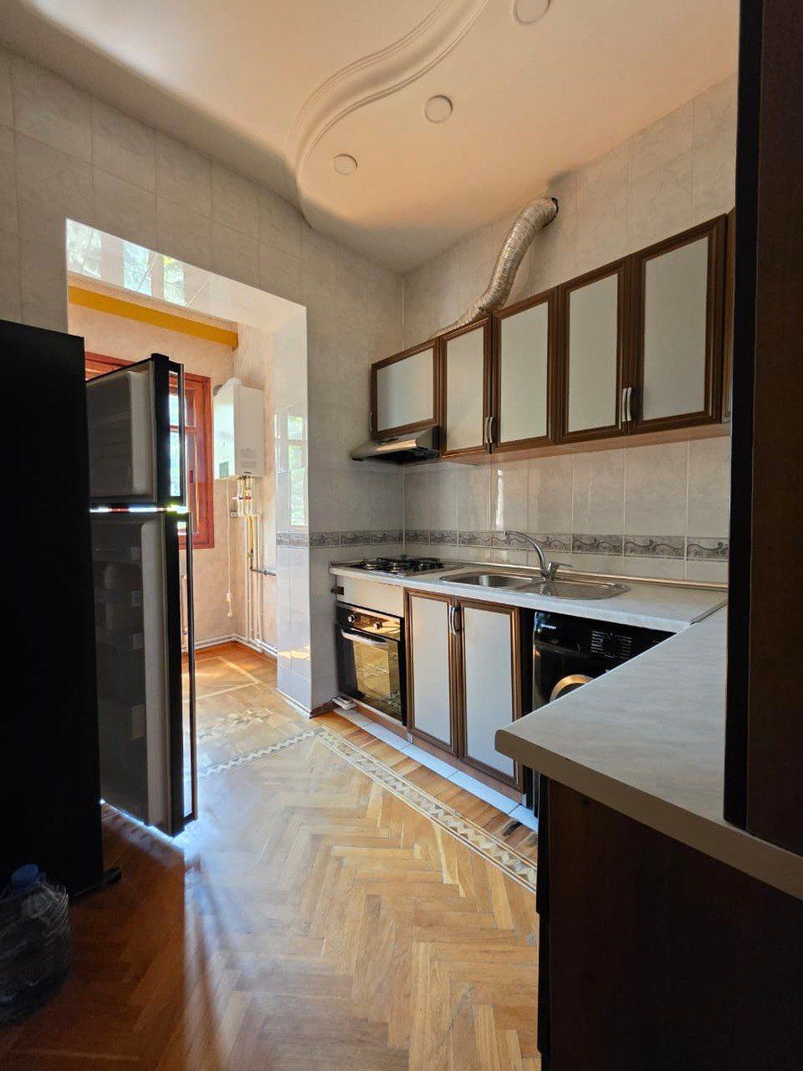 İcarəyə verilir 3 otaqlı köhnə tikili 70 m² — Mənzil, Bakı (9)
