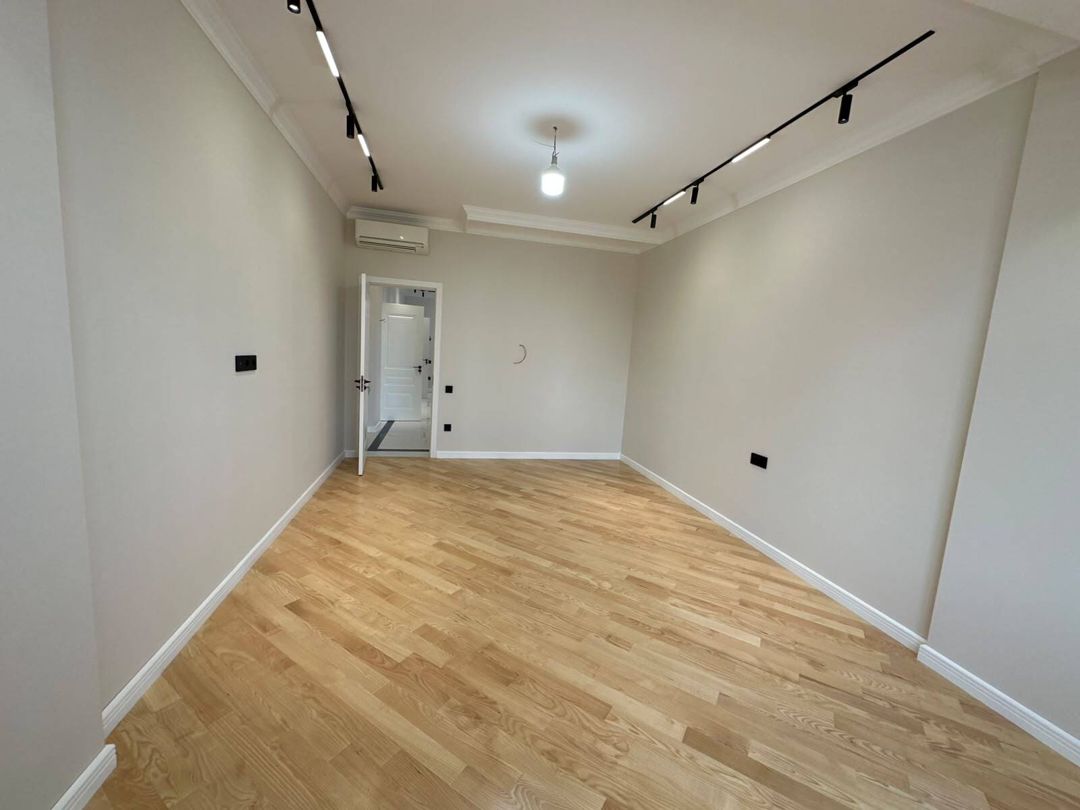 Satılır 4 otaqlı yeni tikili 211 m² — Mənzil, Bakı (8)