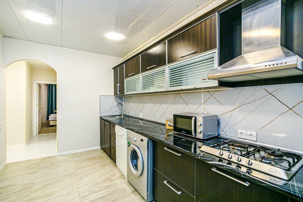 İcarəyə verilir 4 otaqlı köhnə tikili 165 m² — Mənzil, Bakı (4)