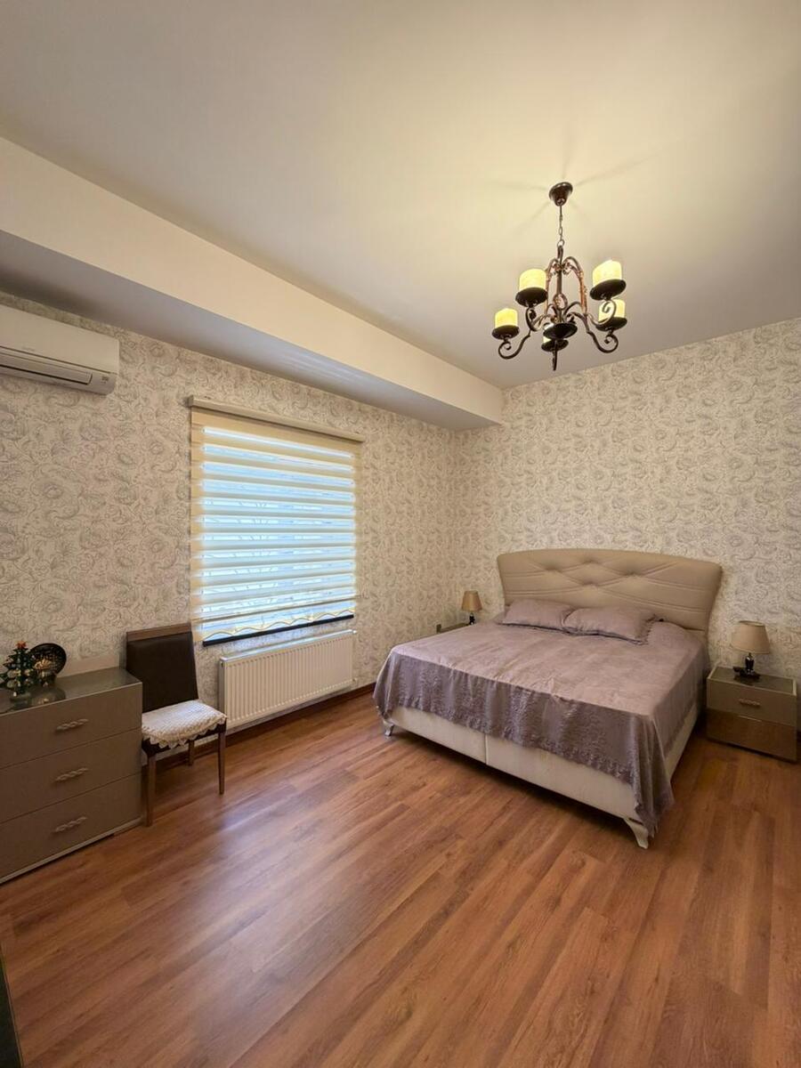 Satılır 5 otaqlı həyət evi/bağ evi 200 m² — Ev, villa, Bakı (11)