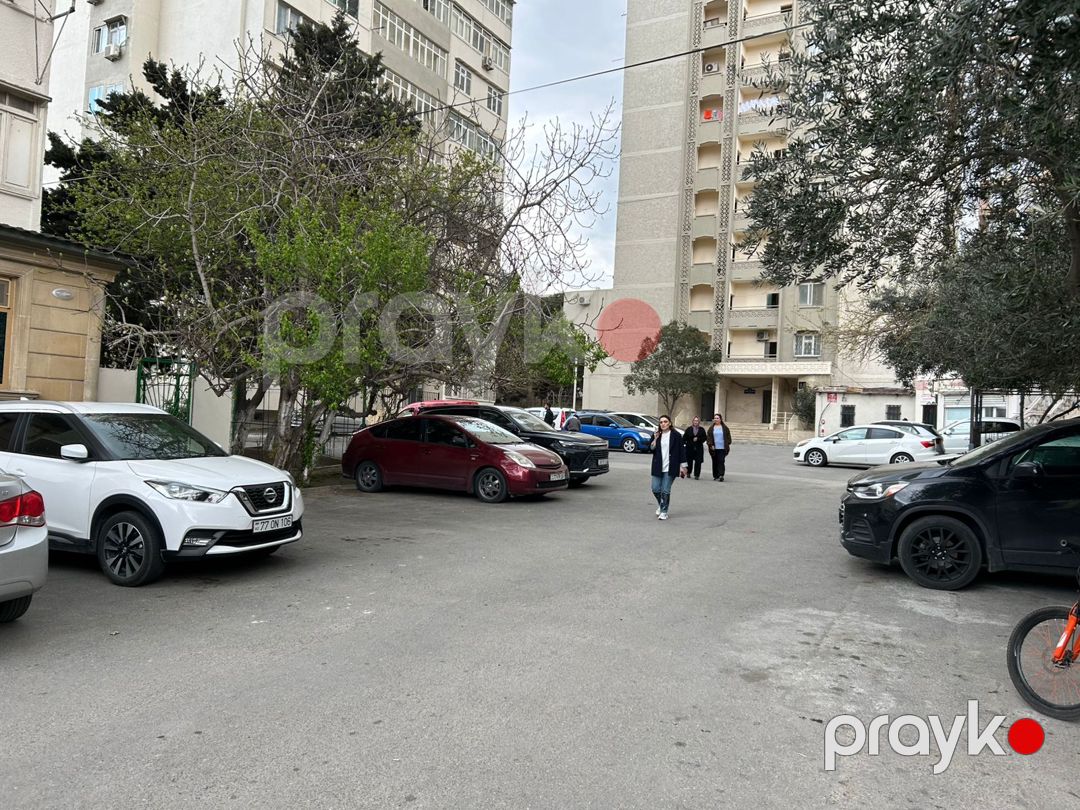 Satılır 3 otaqlı köhnə tikili 65 m² — Mənzil, Bakı (11)