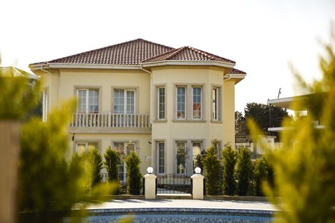 Satılır 5 otaqlı həyət evi/bağ evi 230 m² — Bakı